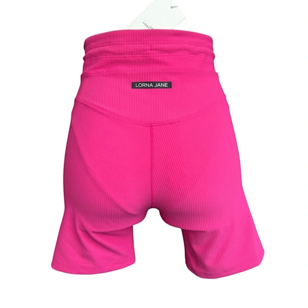 NWT Lorna Jane Flaunt it Rib Bike Short in Babin Pink Small - Picture 7 of 10